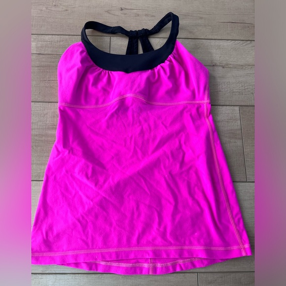Lululemon Scoop Me Up Tank II
Raspberry Glo Light / Black Size 8 - Picture 2 of 3